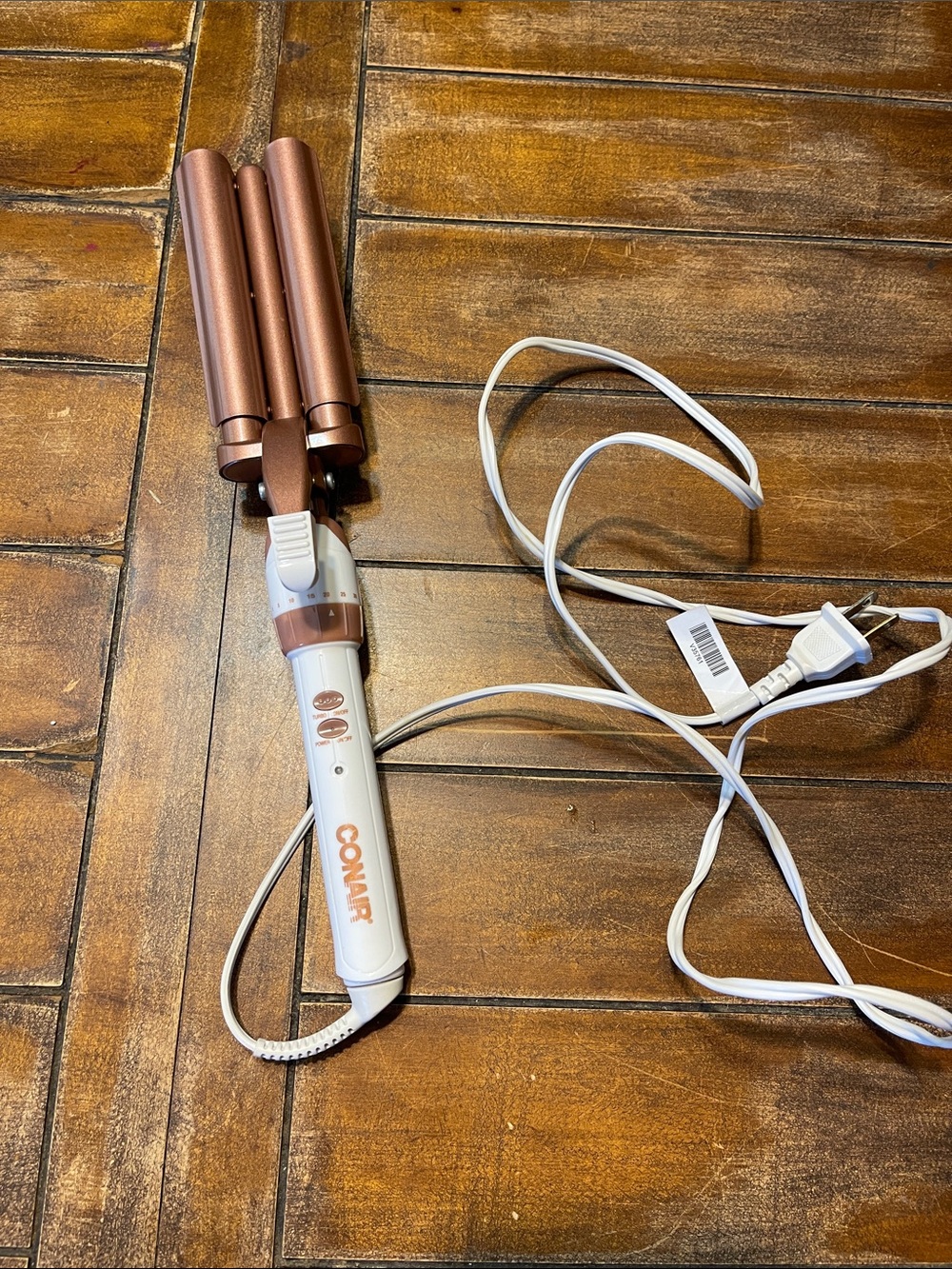 Conair White and Rose Gold Triple Barrel Waver